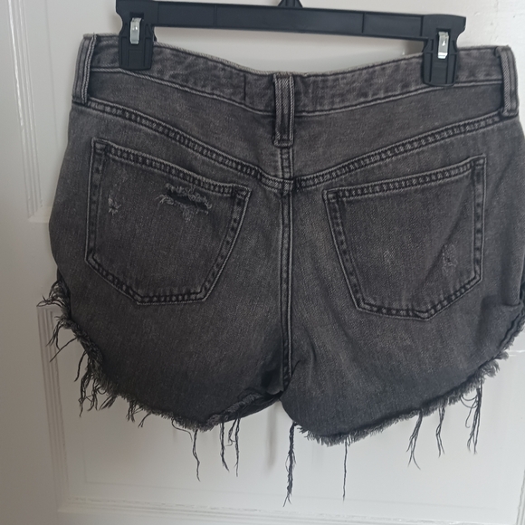 We the Free Black Denim Shorts Size 28 - Picture 8 of 8
